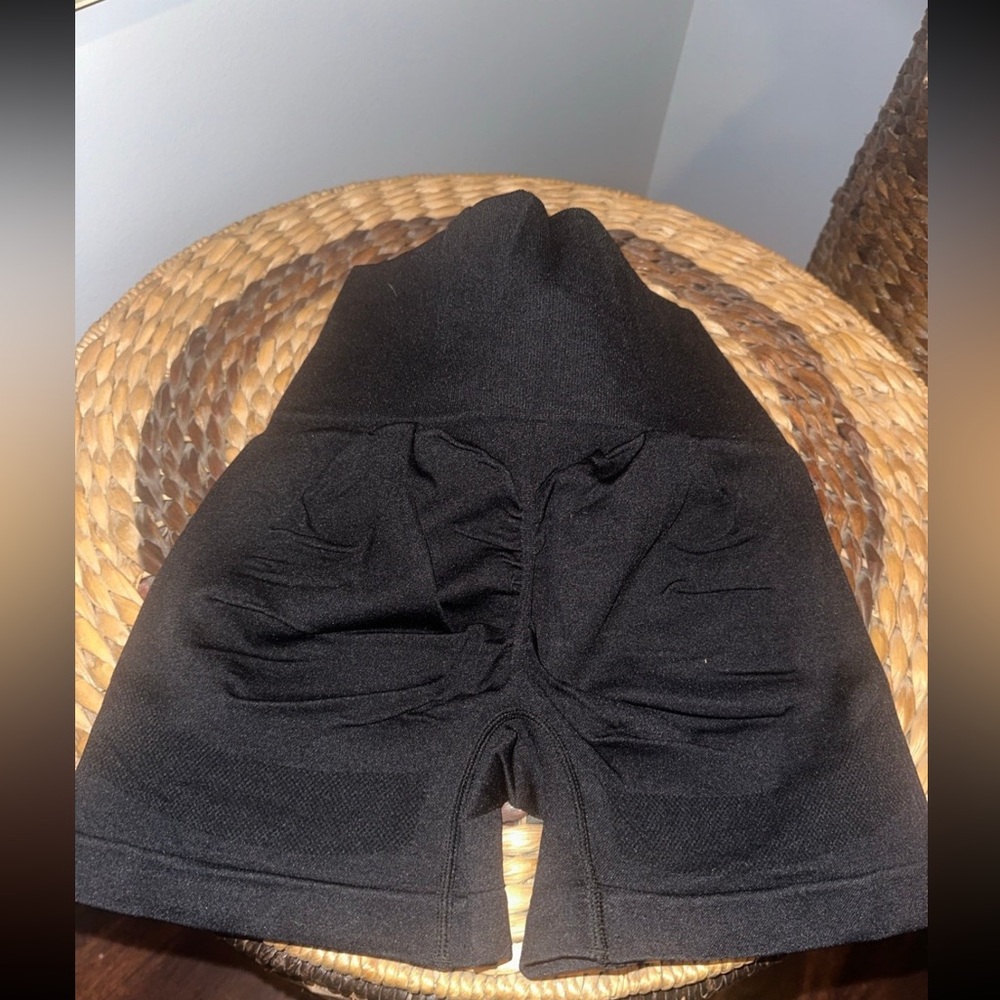 Seamless workout shorts